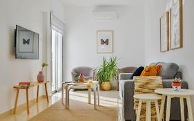 Phaedrus Living: Seaside Luxury Flat Lighthouse 67